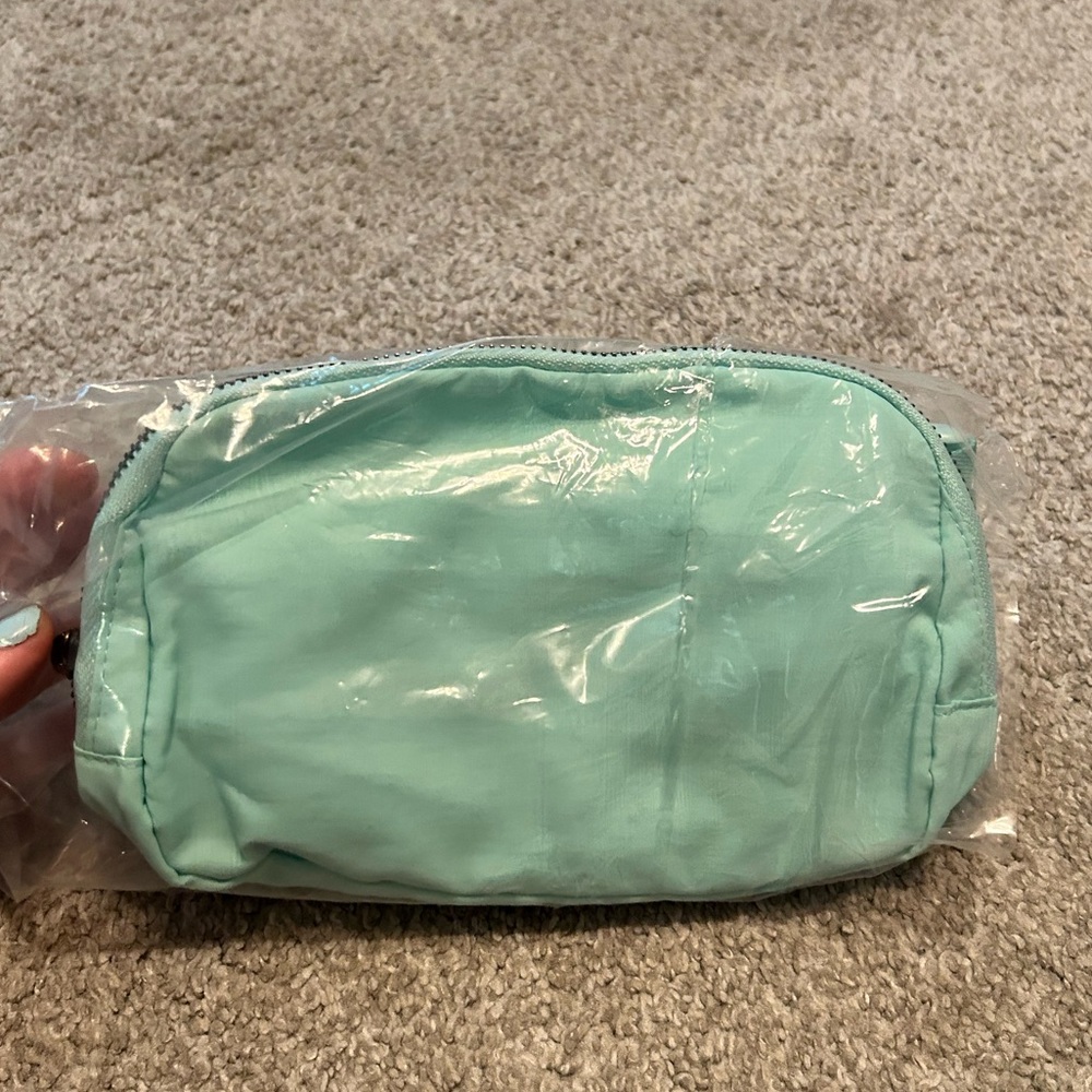 Ampere belt bag bum bum crossbody NWT! Mint